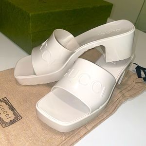 Gucci rubber slide sandal worn once
